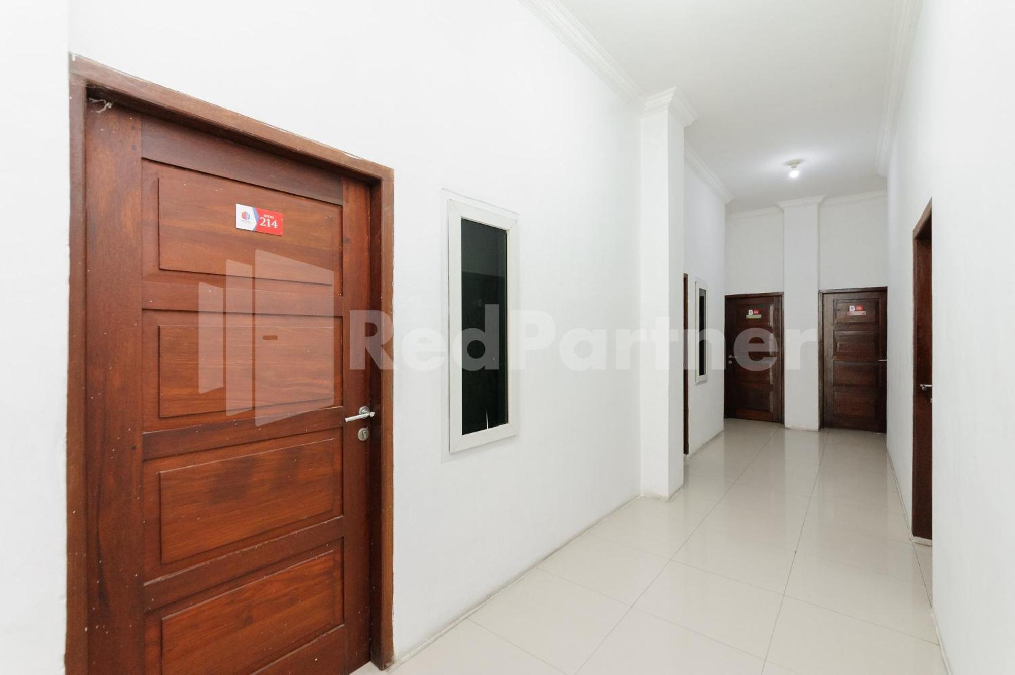 Reddoorz At Wisma Nabila Syariah Near Masjid Raya Baiturrahman บันดาอาเจะห์ ภายนอก รูปภาพ